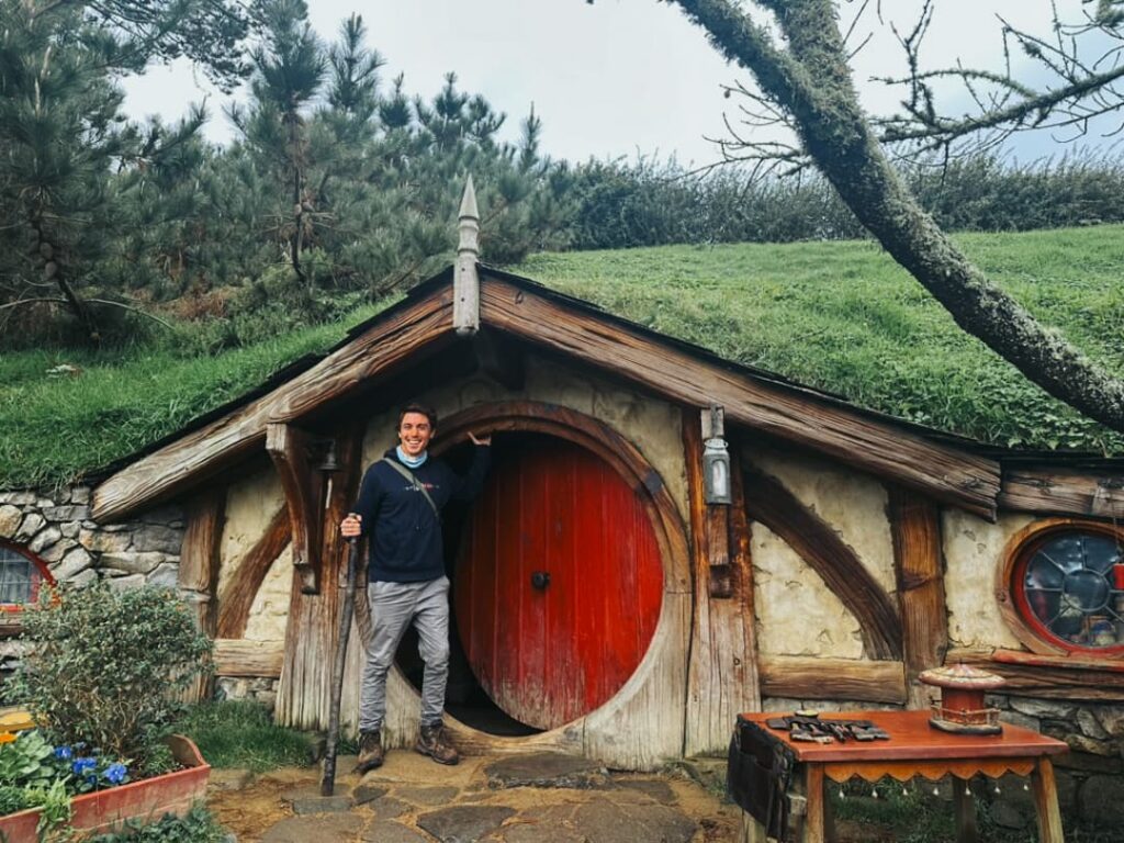Hobbiton Movie Set en Matamata, Nueva Zelanda, el famoso set de filmación de El Señor de los Anillos